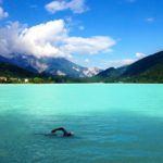 Danilo Callegari nuota in un mare splendido